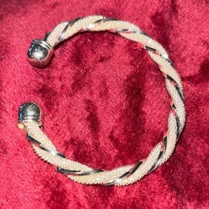 Elegant Silver Twisted Bracelet